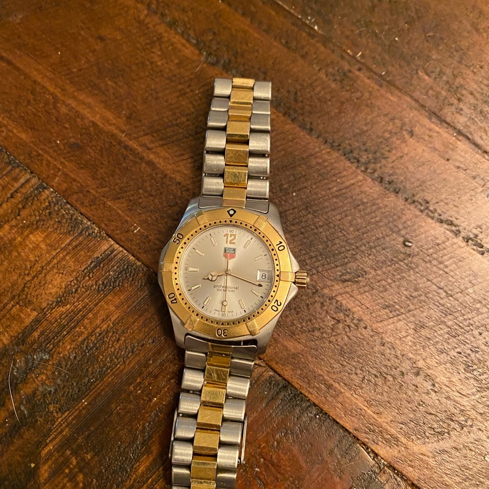 Tag Heuer "2000" model WK1120-0 Swiss quartz